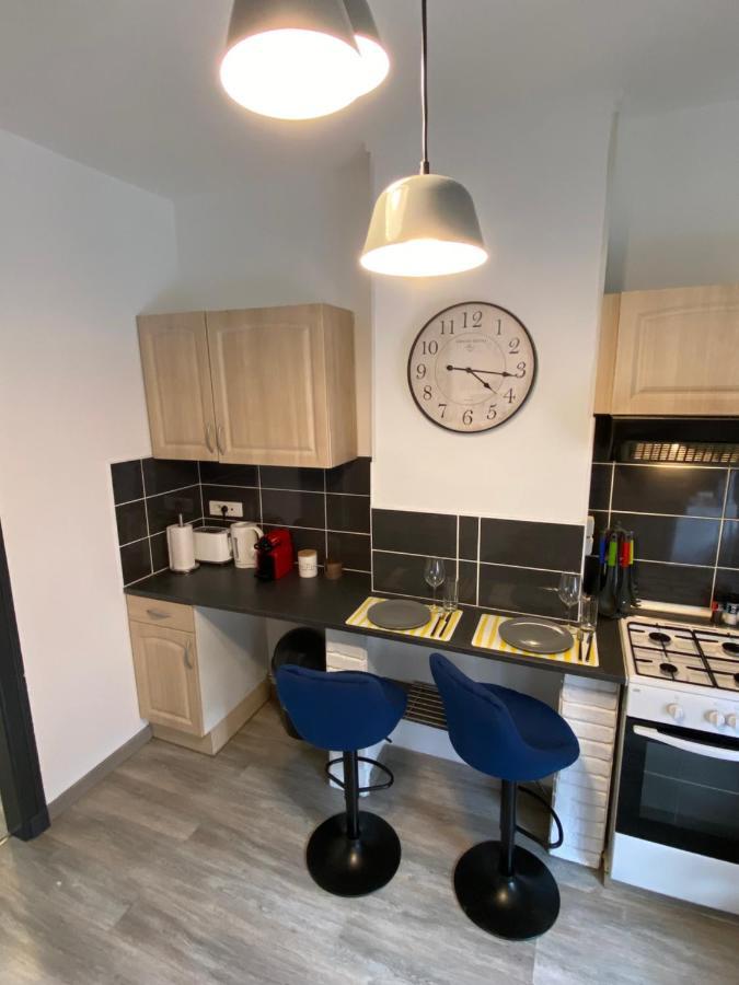 Le Petit Gayant Apartment Douai Bagian luar foto
